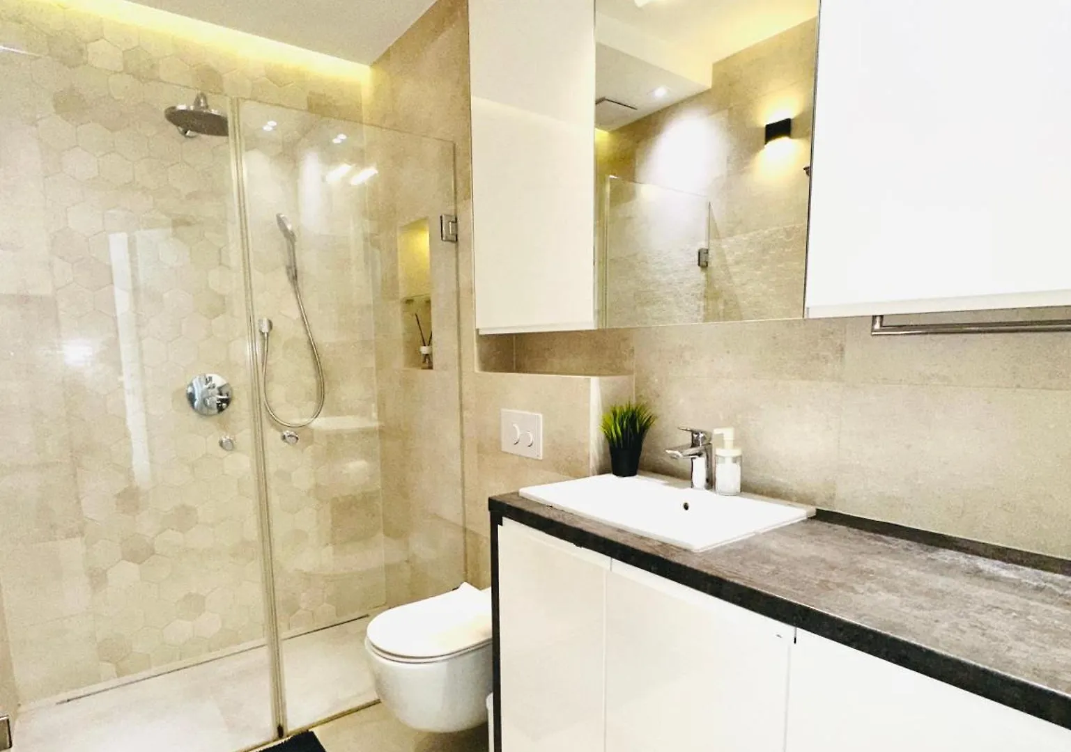 Rozana Poznan Free Parking Apartment 0*,  Poland